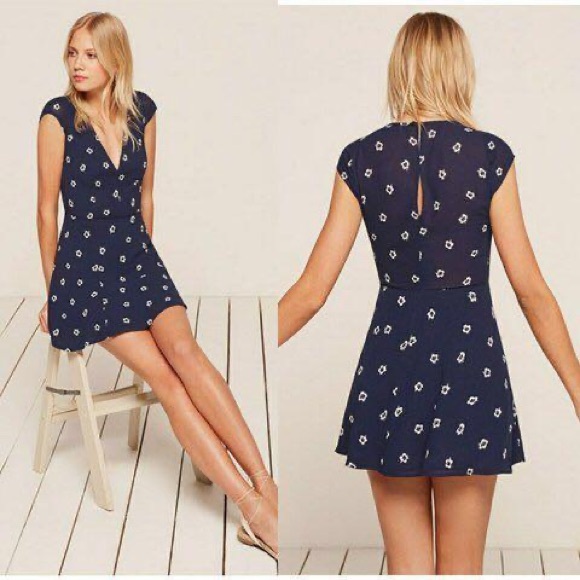 REFORMATION Açaí Dress - Picture 2 of 8